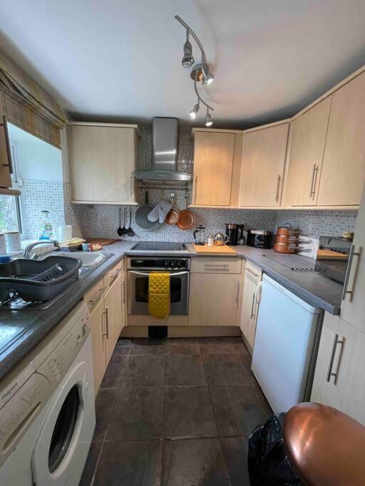 Yew Tree Cottage, 3 Bedroom, 4 Church Row Defynnog Devynock Exterior photo