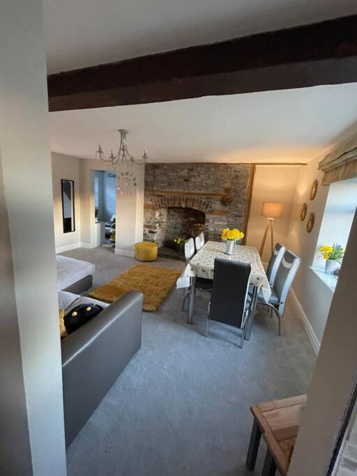 Yew Tree Cottage, 3 Bedroom, 4 Church Row Defynnog Devynock Exterior photo