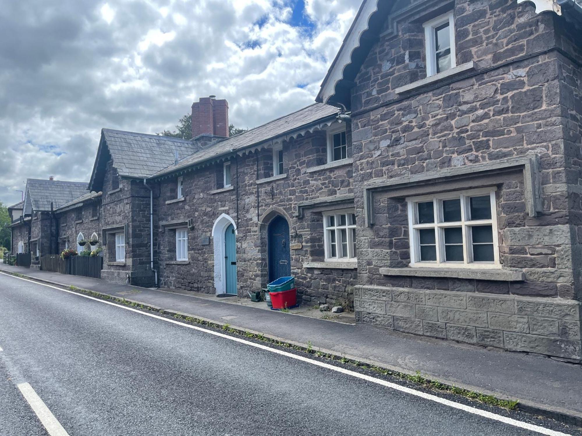 Yew Tree Cottage, 3 Bedroom, 4 Church Row Defynnog Devynock Exterior photo